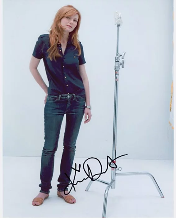Kirsten Dunst autograph