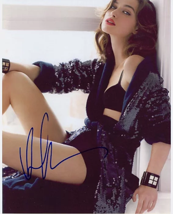 Keira Knightley autograph