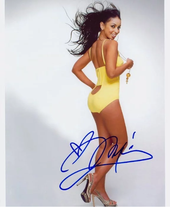 Mya autograph