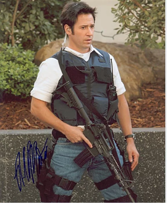 Rob Morrow autograph