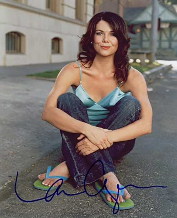 Lauren Graham autograph