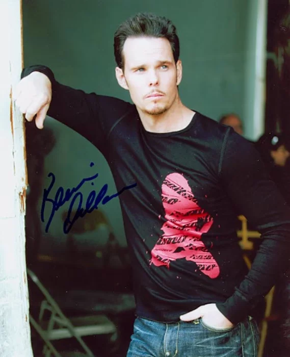 Kevin Dillon autograph