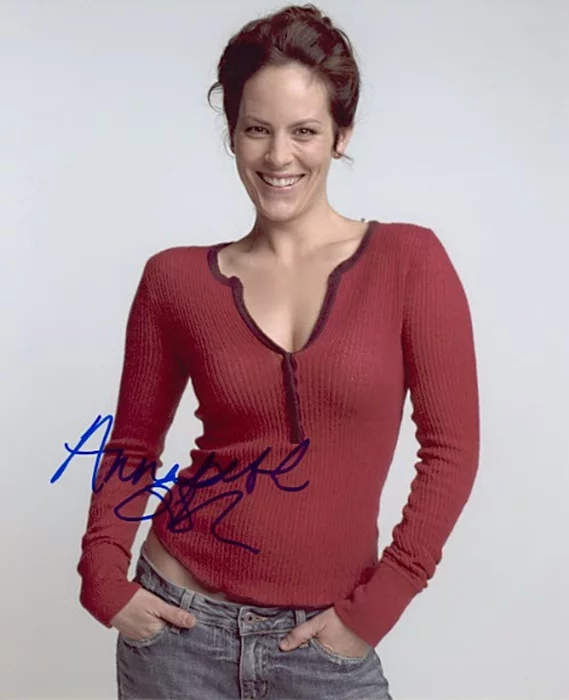 Annabeth Gish autograph