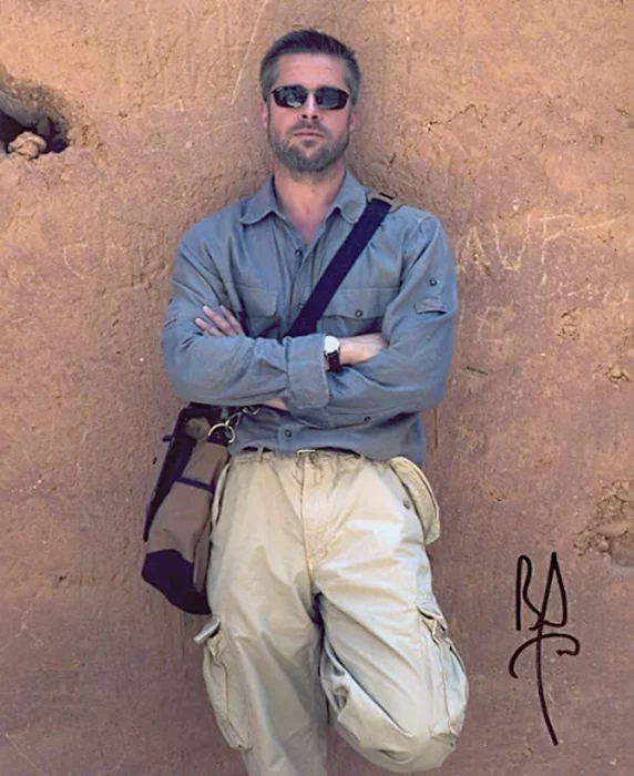 Brad Pitt autograph