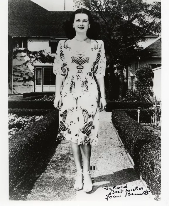 Joan Bennett autograph