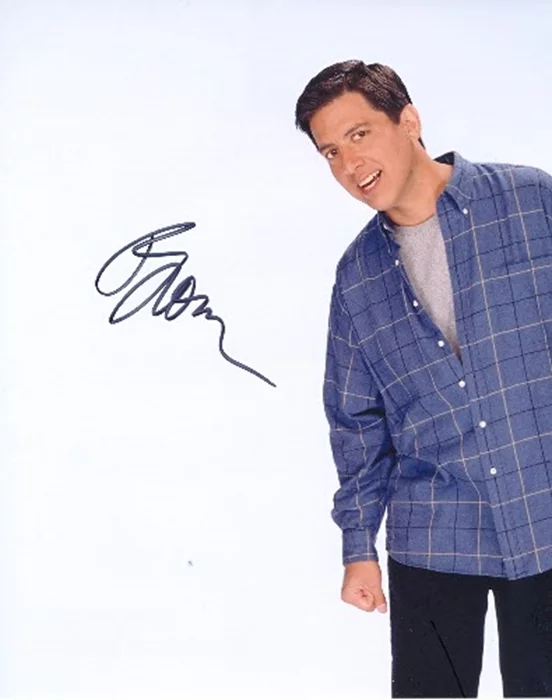 Ray Romano autograph