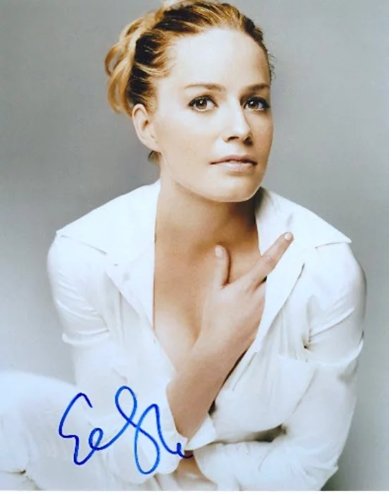 Elisabeth Shue autograph