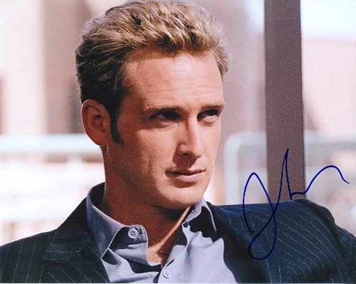 Josh Lucas autograph
