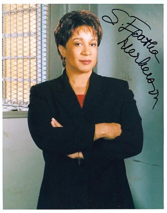 S. Epatha Merkerson autograph