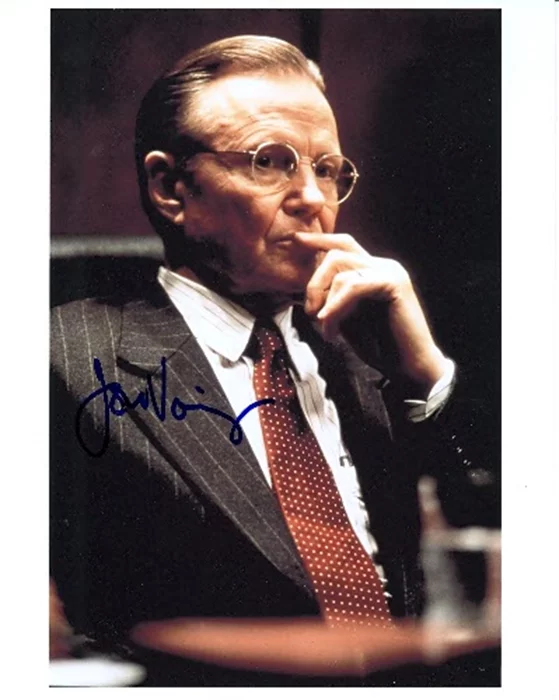 Jon Voight autograph