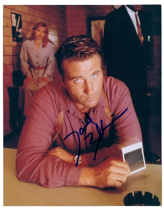 Daniel Baldwin autograph