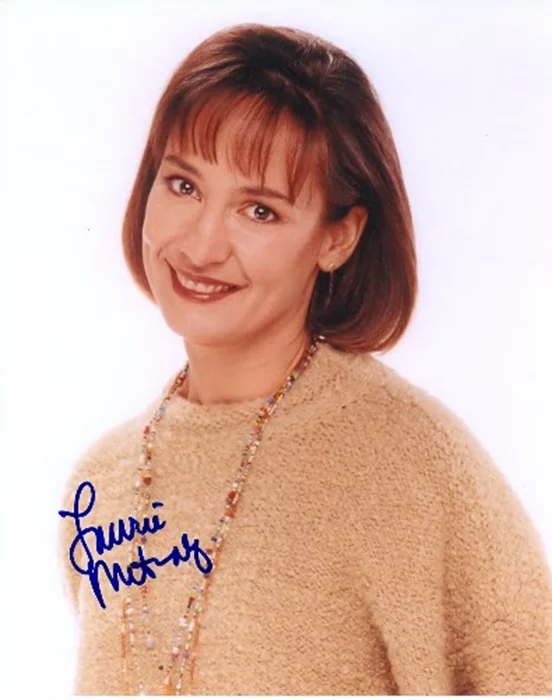 Laurie Metcalf autograph