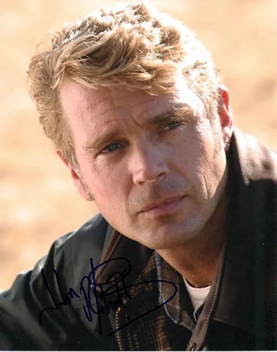John Schneider autograph