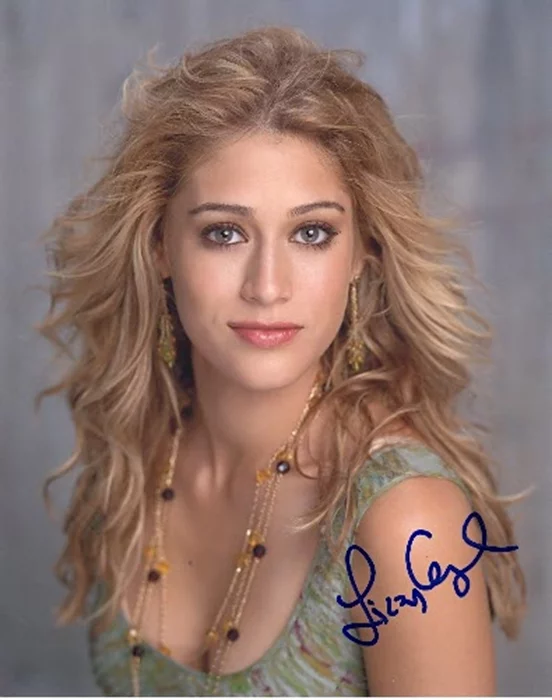 Lizzy Caplan autograph