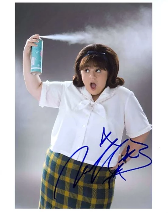 Nikki Blonsky autograph
