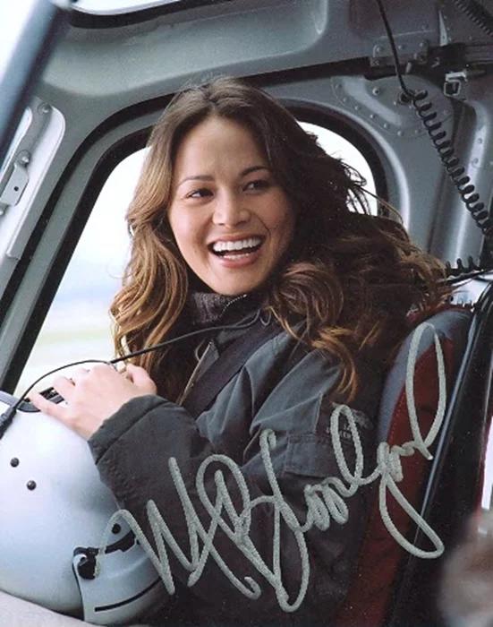 Moon Bloodgood autograph