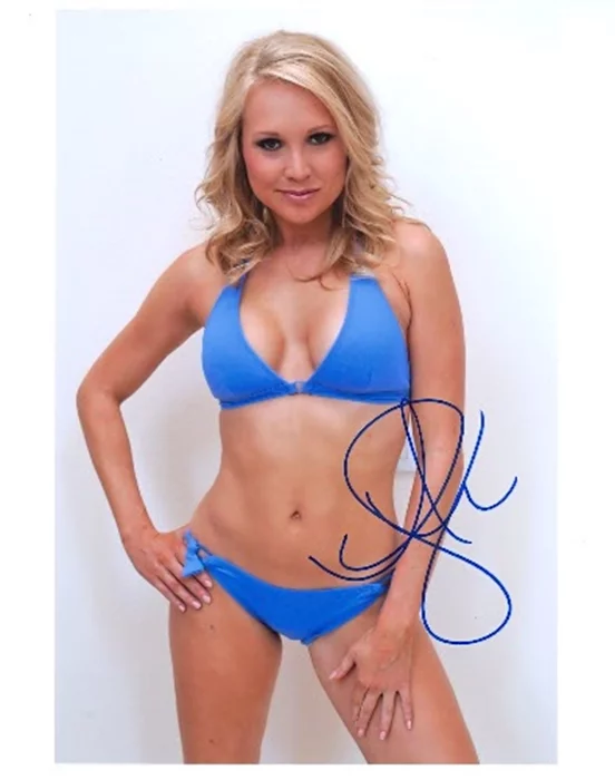 Alana Curry autograph