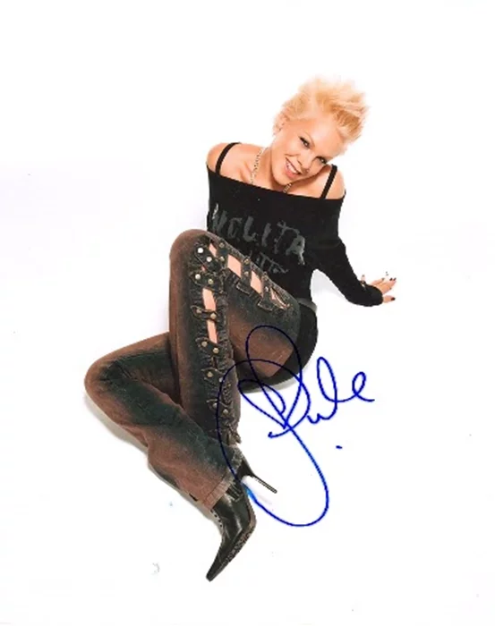 Pink autograph
