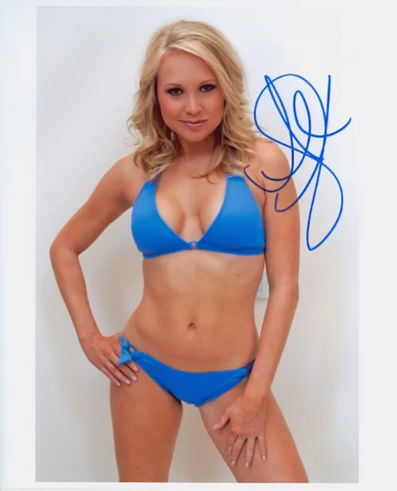 Alana Curry autograph