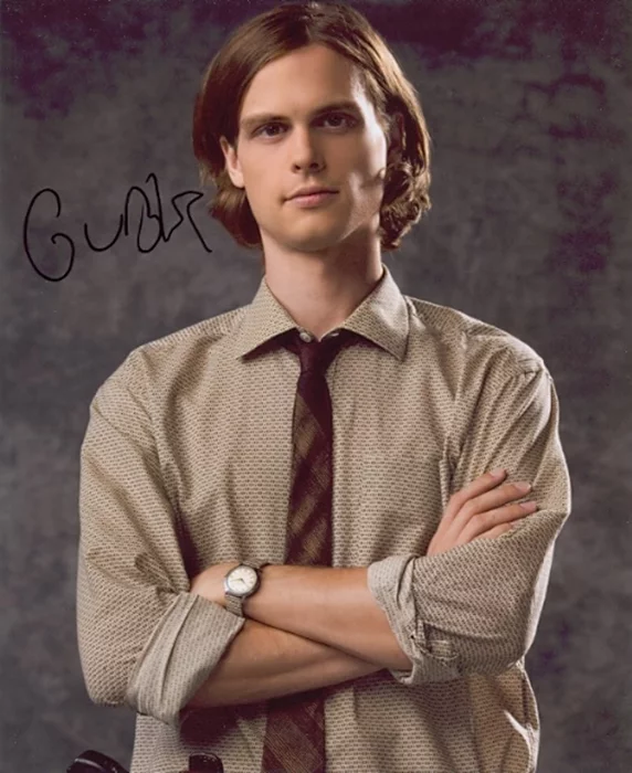 Matthew Gray Gubler autograph