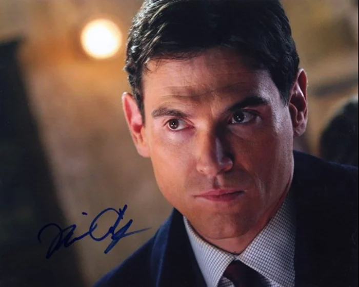 Billy Crudup autograph