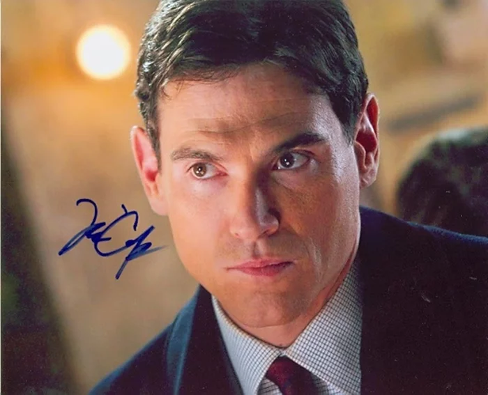 Billy Crudup autograph