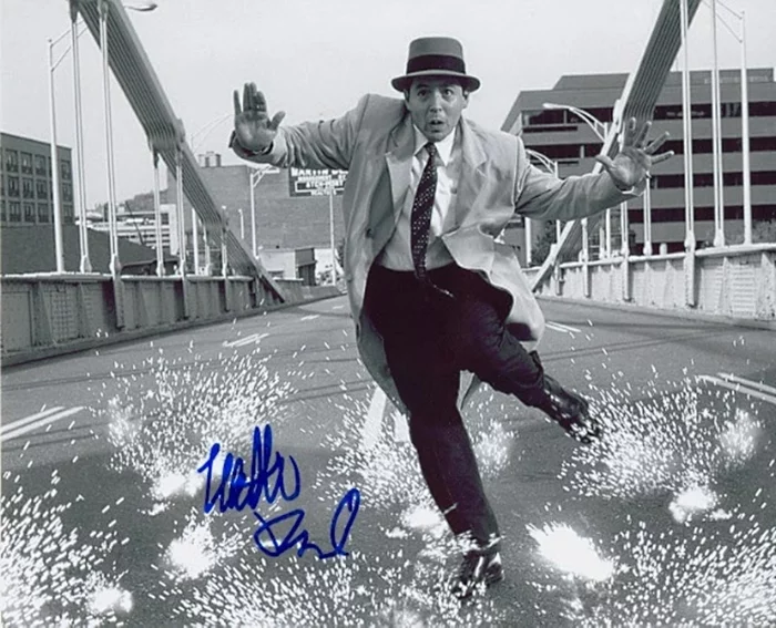 Matthew Broderick autograph
