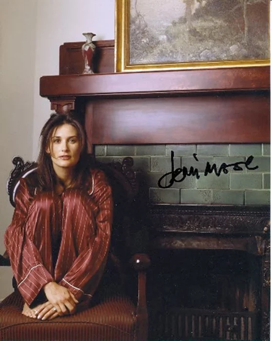 Demi Moore autograph