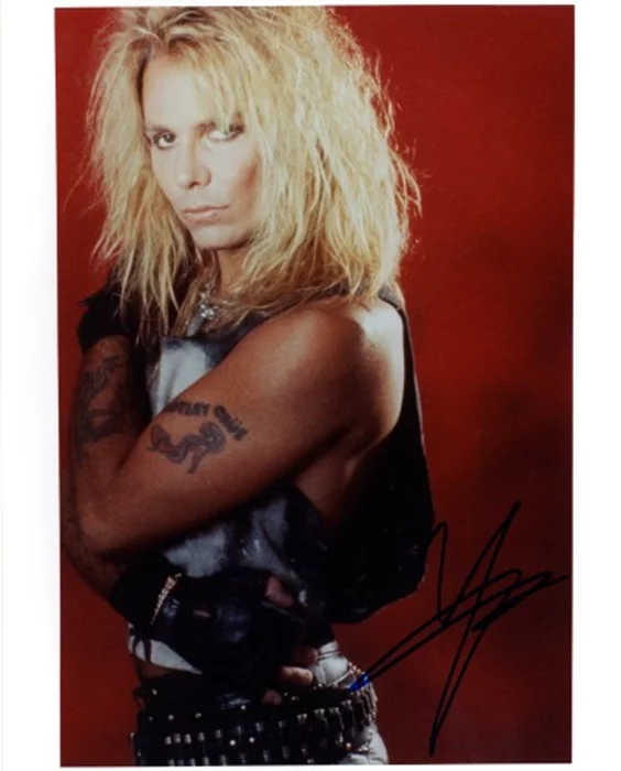 Vince Neil autograph