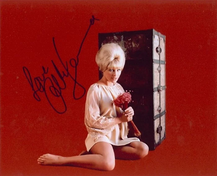 Elke Sommer autograph