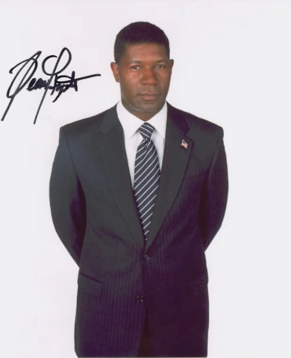 Dennis Haysbert autograph