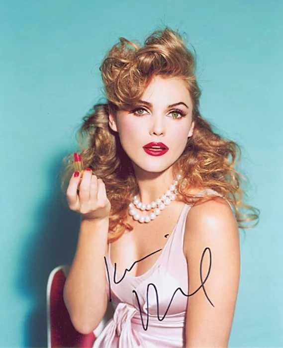 Keri Russell autograph