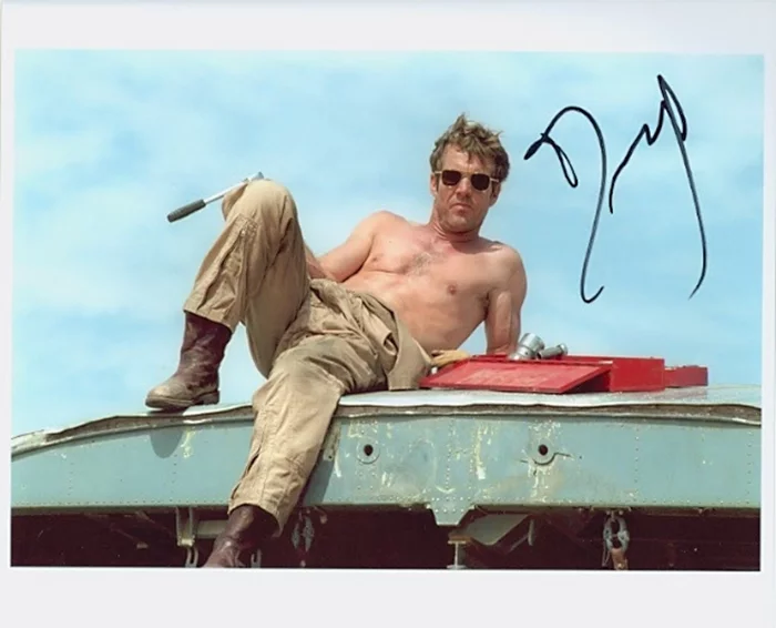 Dennis Quaid autograph