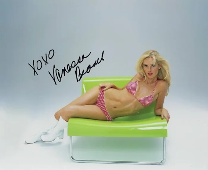 Vanessa Branch autograph