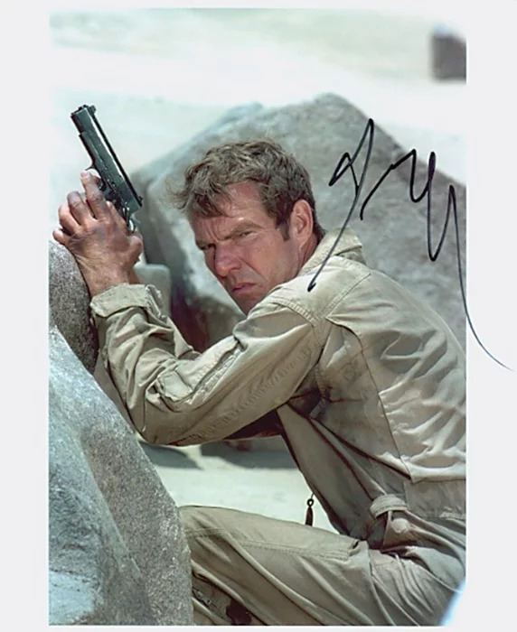Dennis Quaid autograph