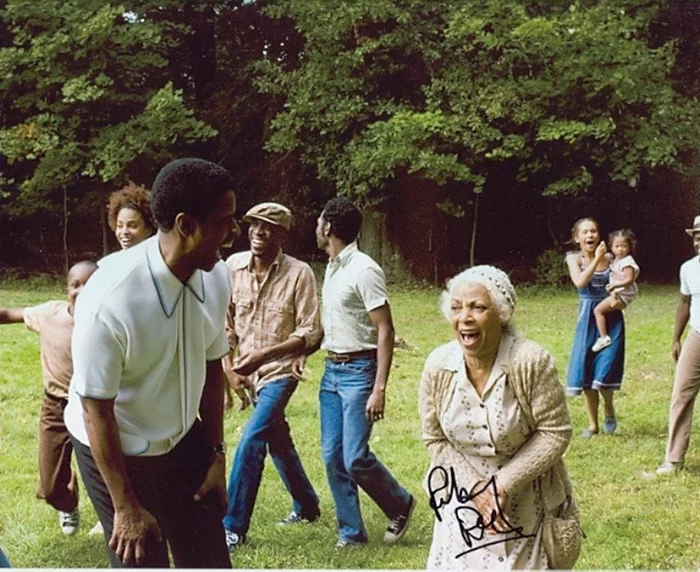 Ruby Dee autograph