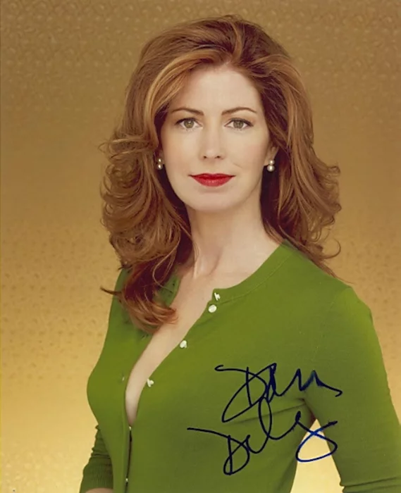 Dana Delany autograph