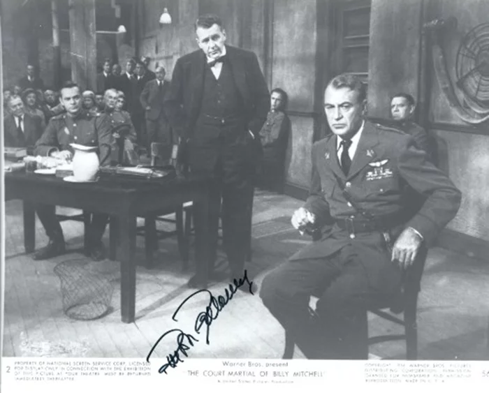 Ralph Bellamy autograph