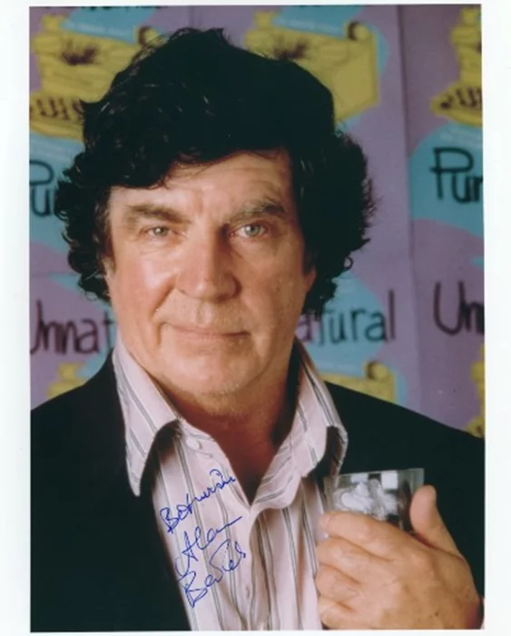 Alan Bates autograph