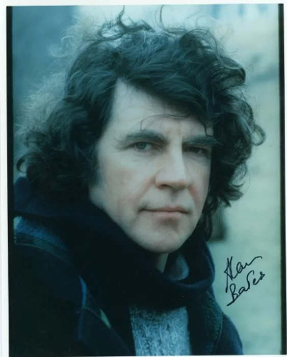 Alan Bates autograph