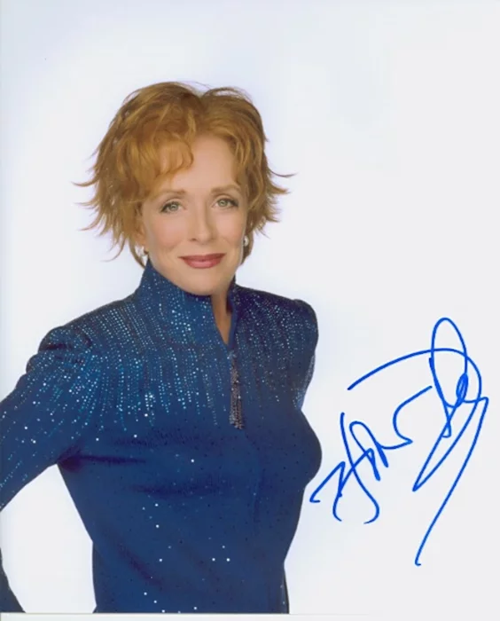 Holland Taylor autograph