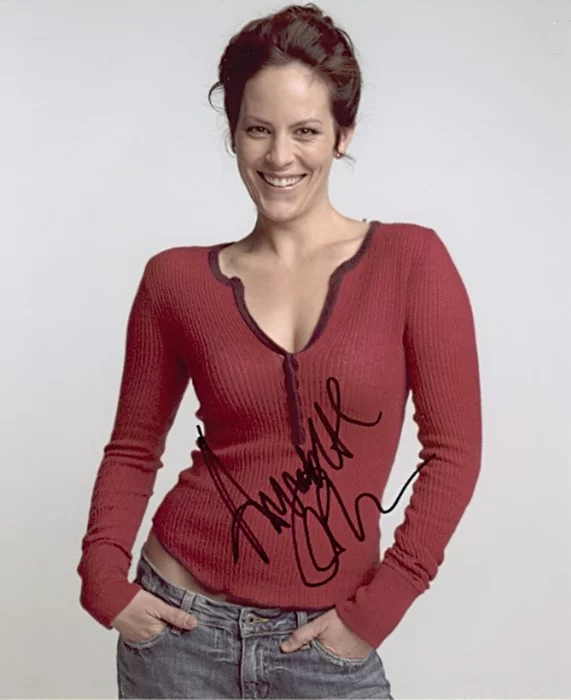 Annabeth Gish autograph