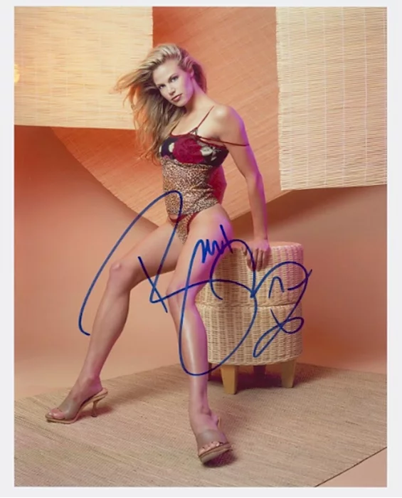 Brooke Burns autograph