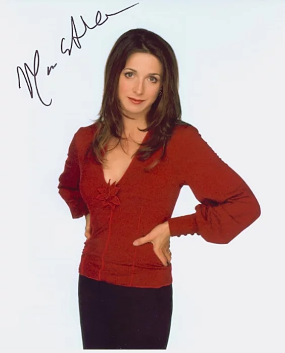 Marin Hinkle autograph
