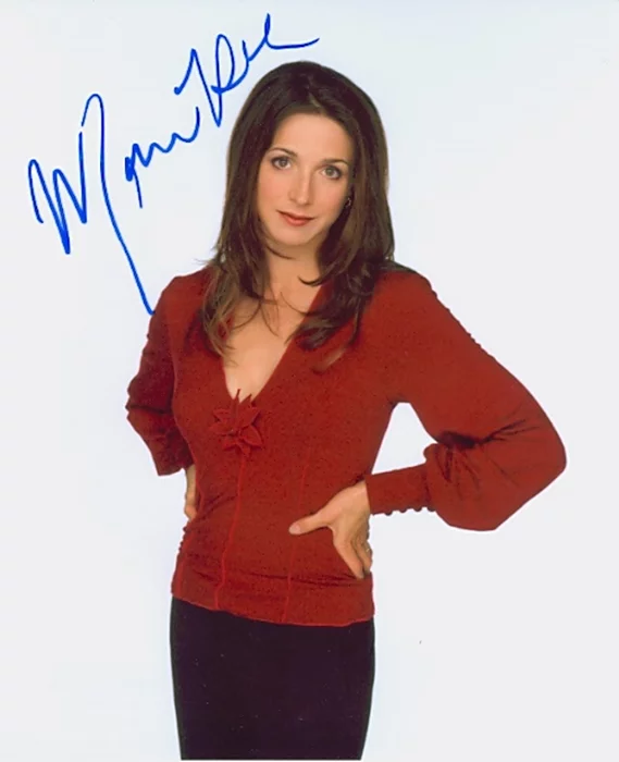 Marin Hinkle autograph