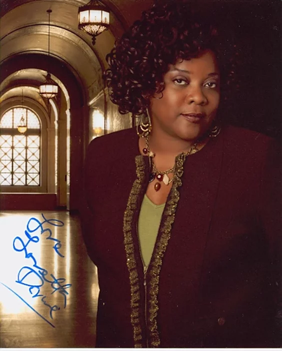 Loretta Devine autograph