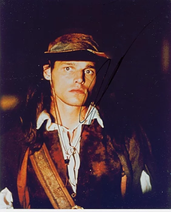 Justin Chambers autograph