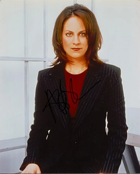 Annabeth Gish autograph