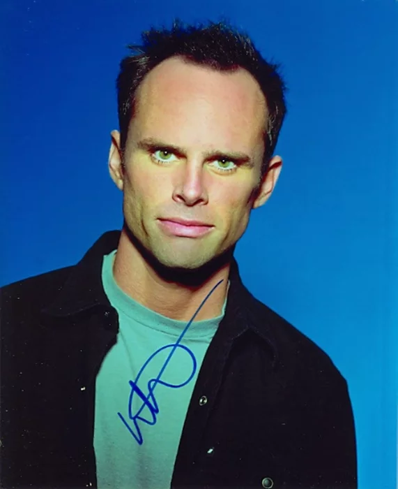 Walt Goggins autograph