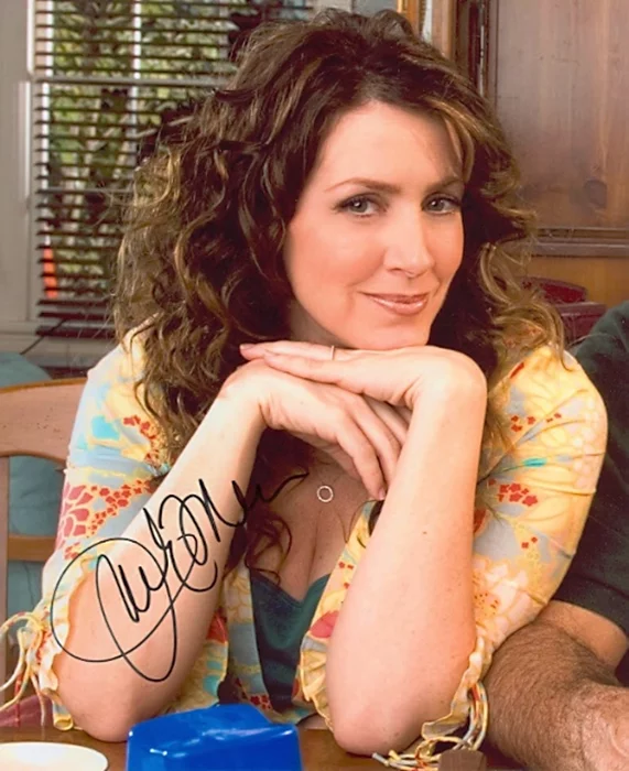 Joely Fisher autograph